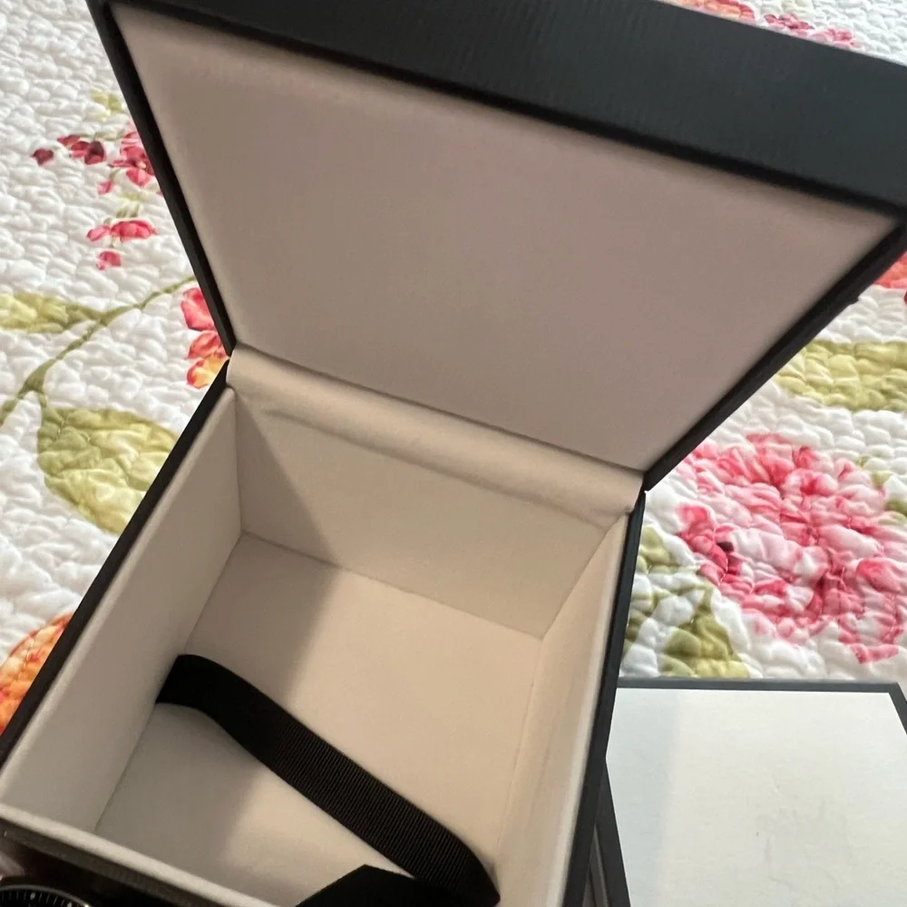 Gucci Black and Silver Watch